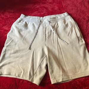 Lululemon Men's gray Shorts- size m